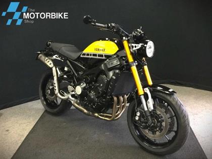 YAMAHA XSR900