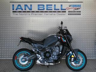 YAMAHA MT-09 