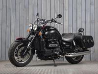 TRIUMPH ROCKET III