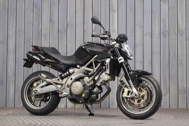 APRILIA SHIVER 750