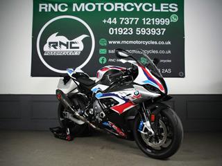 BMW M1000RR 