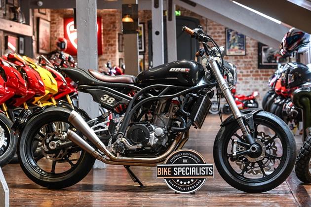 CCM SPITFIRE FLAT TRACKER