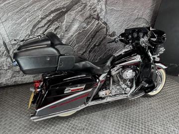 HARLEY-DAVIDSON ELECTRA GLIDE