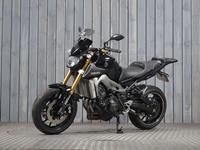 YAMAHA MT-09