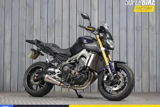 YAMAHA MT-09