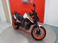 KTM 890 DUKE R