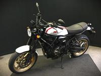 YAMAHA XSR700