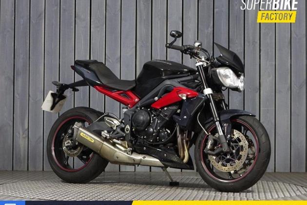 TRIUMPH STREET TRIPLE 675