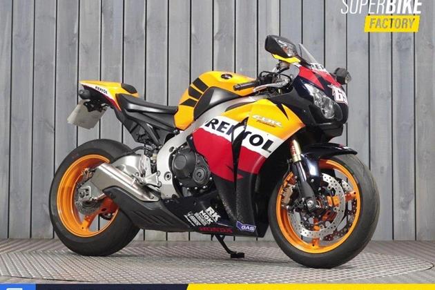 HONDA CBR1000RR FIREBLADE