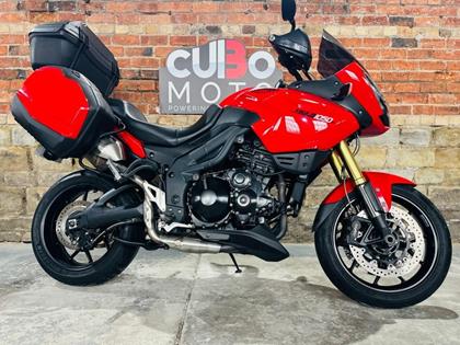 TRIUMPH TIGER 1050