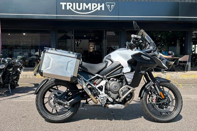 TRIUMPH TIGER 1200 EXPLORER