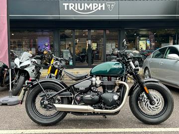 TRIUMPH BONNEVILLE BOBBER