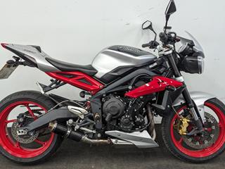 TRIUMPH STREET TRIPLE R 