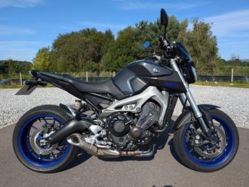 YAMAHA MT-09