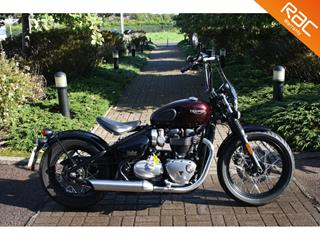 TRIUMPH BONNEVILLE BOBBER 