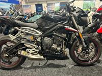 TRIUMPH STREET TRIPLE 765 RS