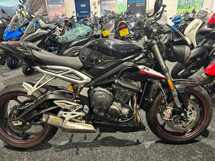 TRIUMPH STREET TRIPLE 765 RS