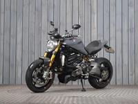 DUCATI MONSTER 1200R