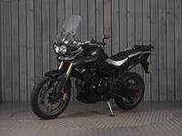 TRIUMPH TIGER 800