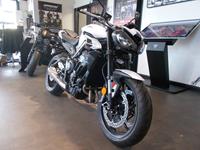 TRIUMPH STREET TRIPLE 765 R