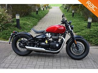 TRIUMPH BONNEVILLE BOBBER 