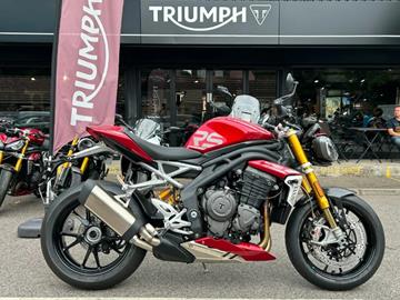 TRIUMPH SPEED TRIPLE 1200 RS