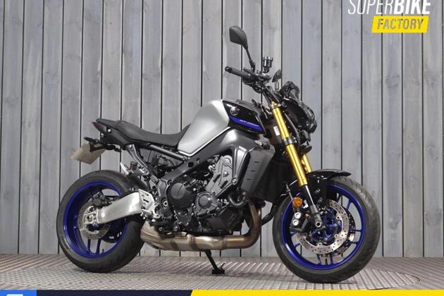 YAMAHA MT-09