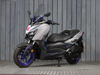 YAMAHA XMAX 125