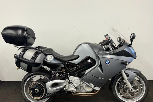 BMW F800ST