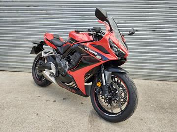 HONDA CBR650R