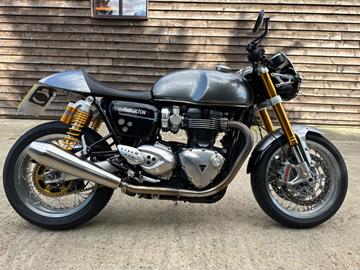 TRIUMPH THRUXTON 1200 R