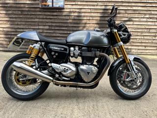 TRIUMPH THRUXTON 1200 R 