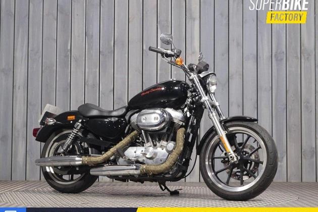 HARLEY-DAVIDSON SPORTSTER 883