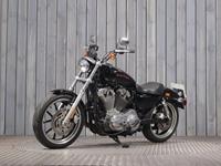 HARLEY-DAVIDSON SPORTSTER 883