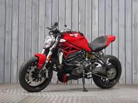 DUCATI MONSTER 1200R