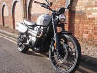 TRIUMPH SCRAMBLER 1200