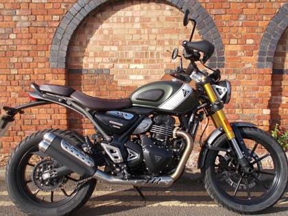 TRIUMPH SCRAMBLER 400 X