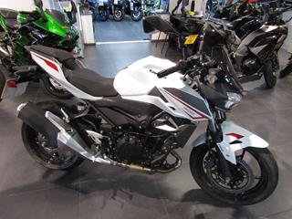 KAWASAKI Z400 