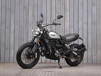 DUCATI SCRAMBLER 800