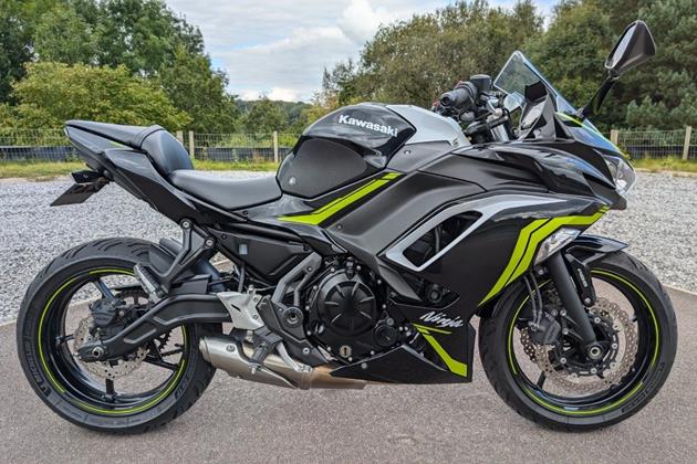 KAWASAKI NINJA 650