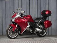 HONDA VFR1200F