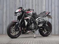 TRIUMPH STREET TRIPLE 765 RS