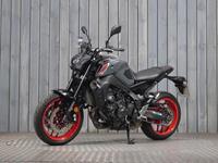 YAMAHA MT-09