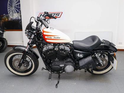 HARLEY-DAVIDSON SPORTSTER 1200