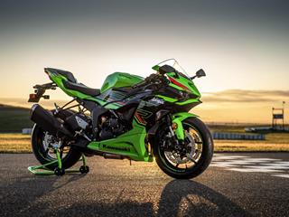 KAWASAKI ZX-6R 