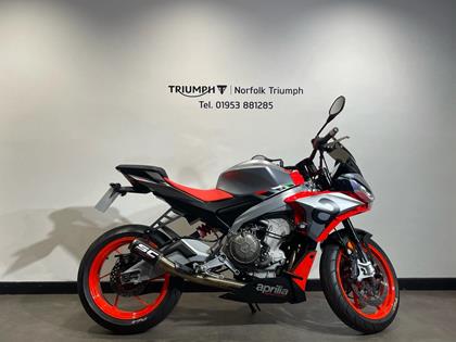 APRILIA TUONO 660