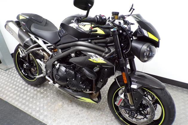 TRIUMPH SPEED TRIPLE 1050 RS