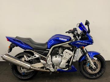 YAMAHA FZS1000 FAZER