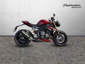 TRIUMPH SPEED TRIPLE 1200 RS