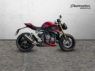 TRIUMPH SPEED TRIPLE 1200 RS 